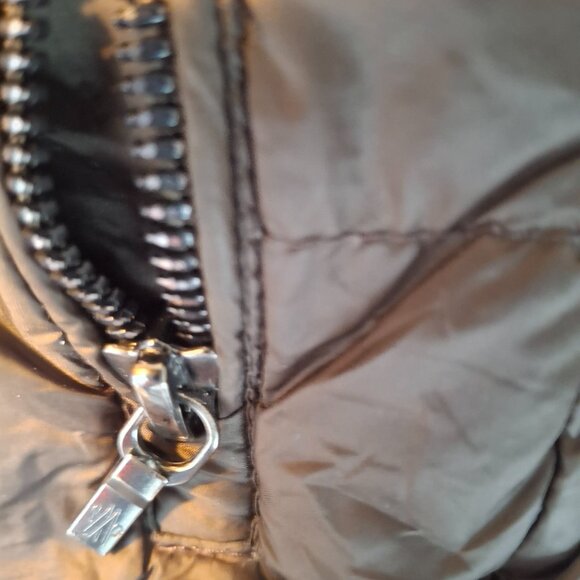 Moncler puffer jacket kids size 4 - Picture 9 of 9